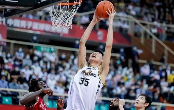 开云官方网站-转会期上海久事备战NBA常规赛，完成体检细节曝光，引发热议，阵容厚度经受考验的简单介绍-开云官方网站