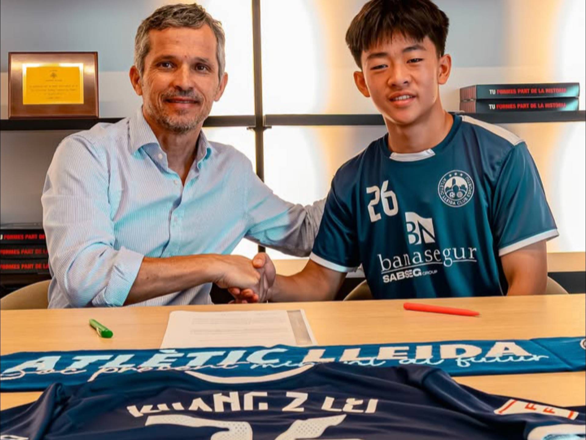 详细阅读:开云-足总杯赛程吃紧,瓦伦西亚赛前官宣签约,底气十足,训练强度明显提升-开云 开云-足总杯赛程吃紧,瓦伦西亚赛前官宣签约,底气十足,训练强度明显提升-开云