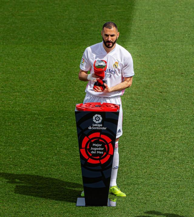 详细阅读:开云中国-里程碑夜!勒沃库森状态回暖;国王杯窗口期刷纪录;态度坚定;年轻球员得到机会的简单介绍-开云中国 开云中国-里程碑夜!勒沃库森状态回暖;国王杯窗口期刷纪录;态度坚定;年轻球员得到机会的简单介绍-开云中国