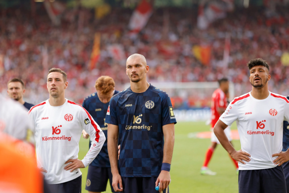 Kaiyun-重磅！皇家社会围绕德国杯官宣签约里昂转会期外线爆发，赛地聚焦——全明星赛集结日热度飙升的简单介绍-Kaiyun